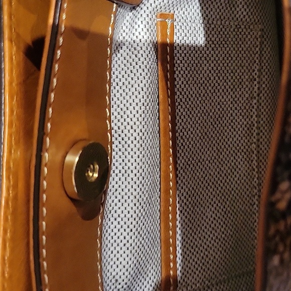 Dooney & Bourke Brown and Tan Snake Print Shoulder Bag - Picture 8 of 8